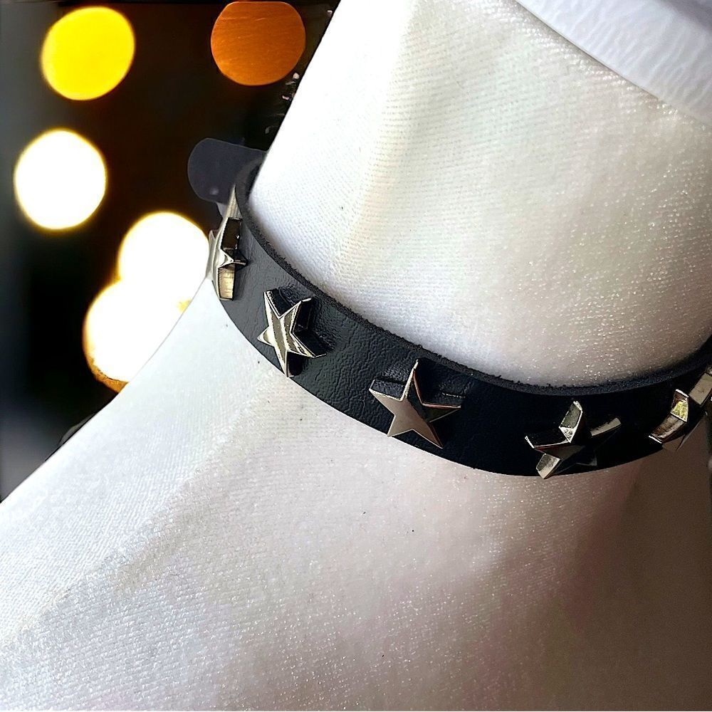 Star-studded Leather Choker Necklace l Buckle l Buttery soft PU leather l New - Picture 5 of 9